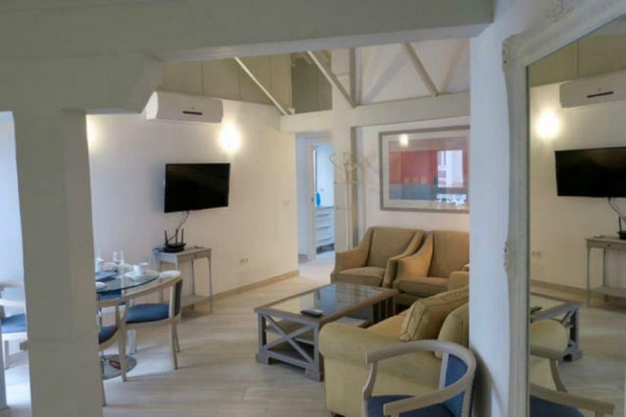 Apartamento Isla De Arriaran Malaga Luaran gambar